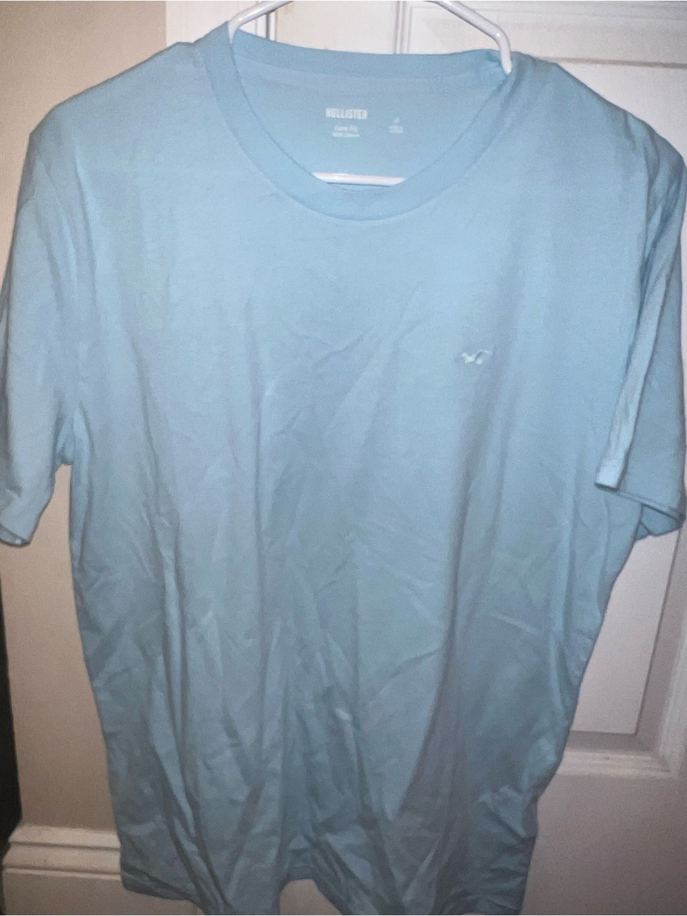 Hollister t shirt size medium- new without tags